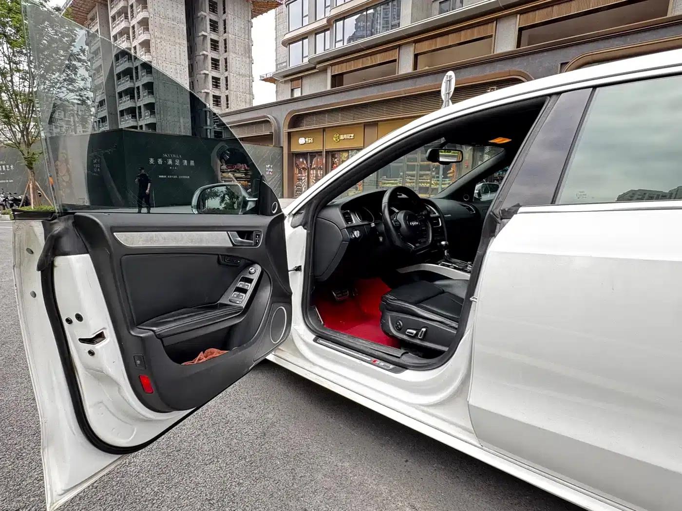 2012 Audi S5 3.0T Sportback — миниатюра 13