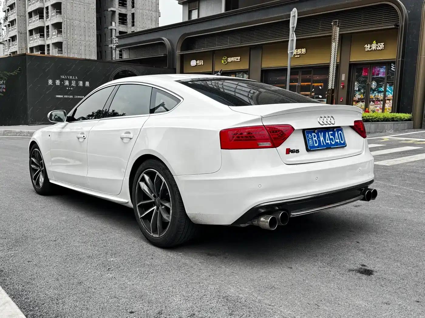 2012 Audi S5 3.0T Sportback — миниатюра 23