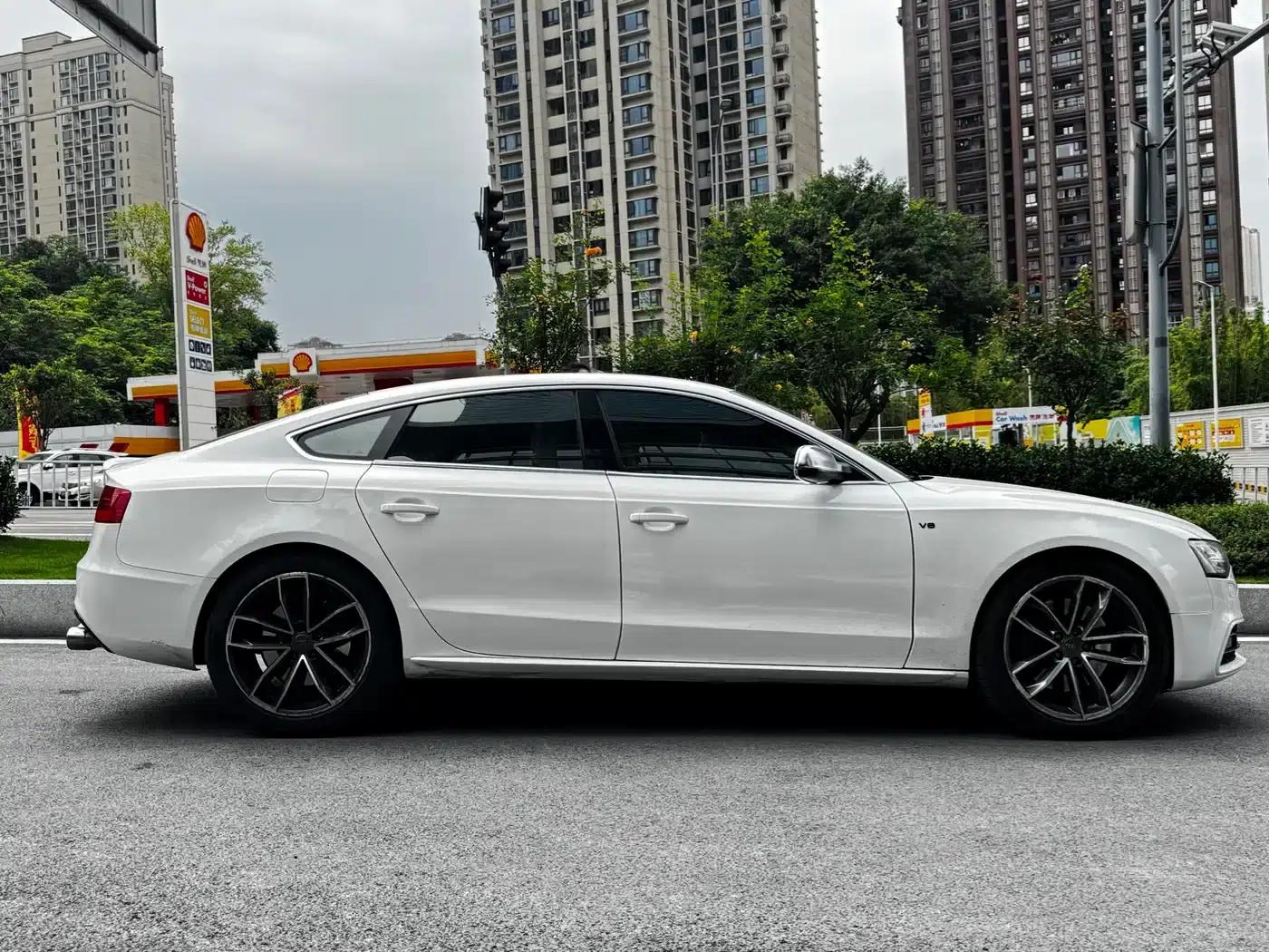 2012 Audi S5 3.0T Sportback — миниатюра 4