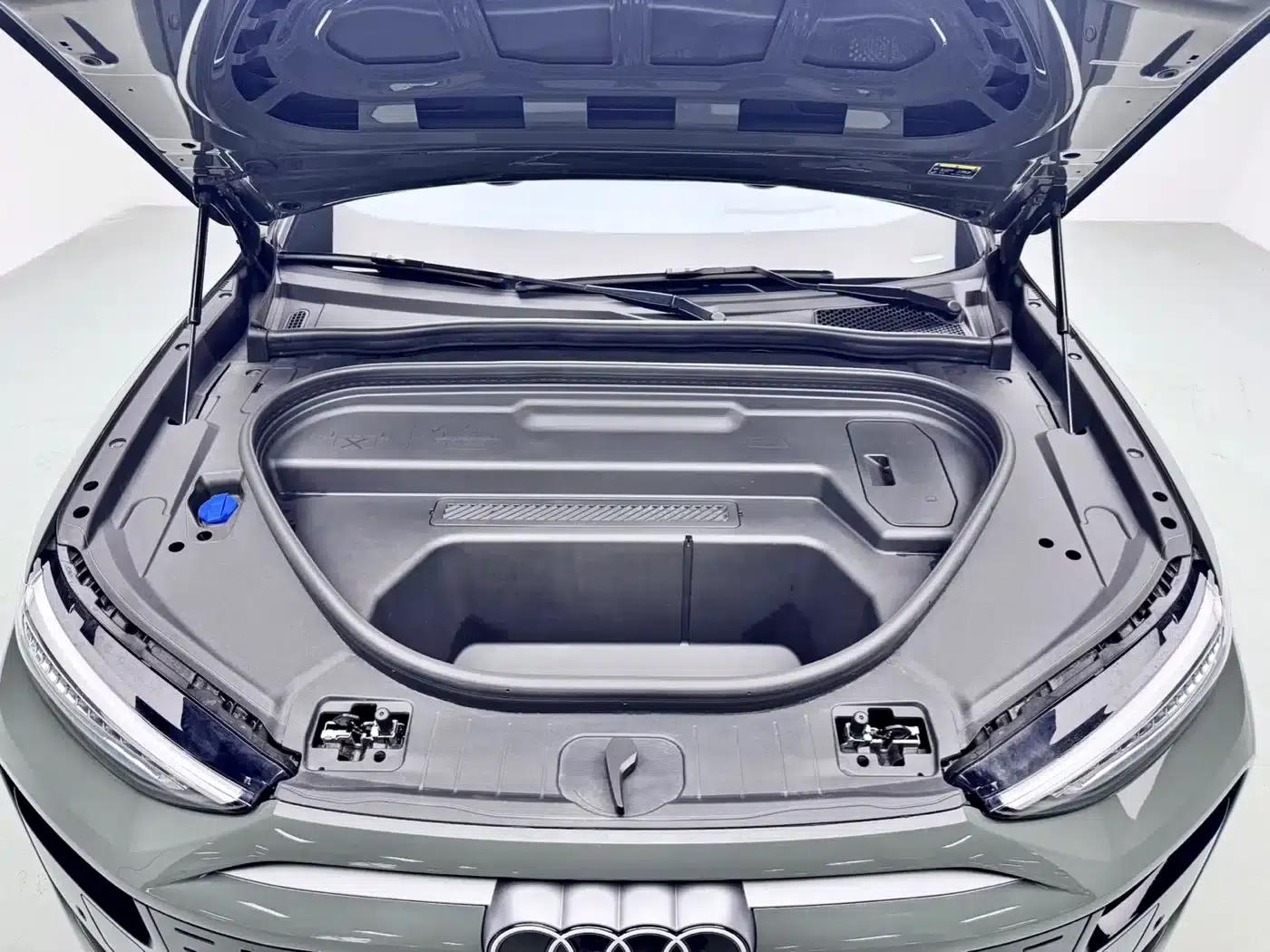 Audi Q6L e-tron 2026 First Edition — миниатюра 6