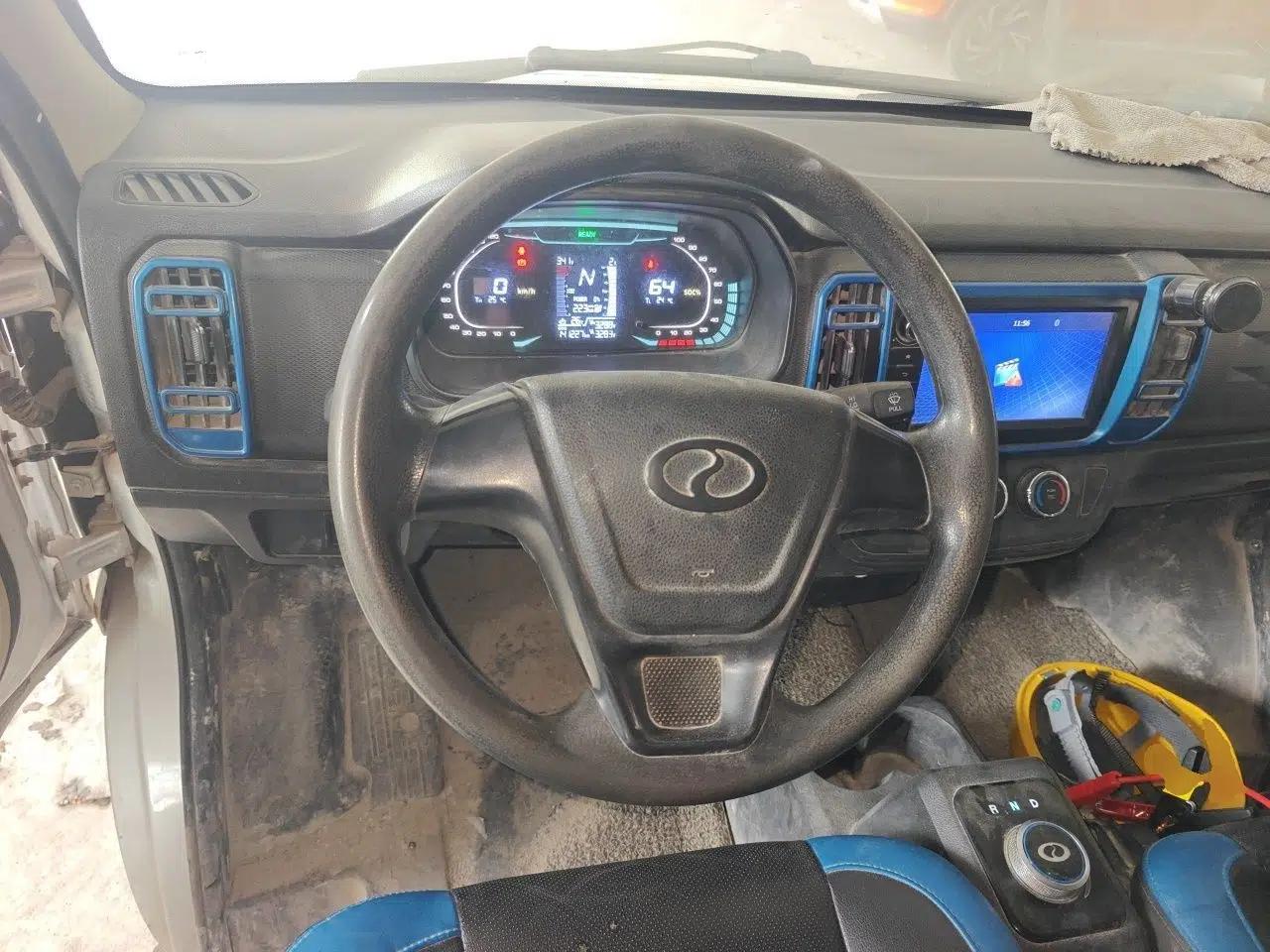 Ruichi EC35 2022 EC35 III Standard Edition 38.7 kWh — миниатюра 11