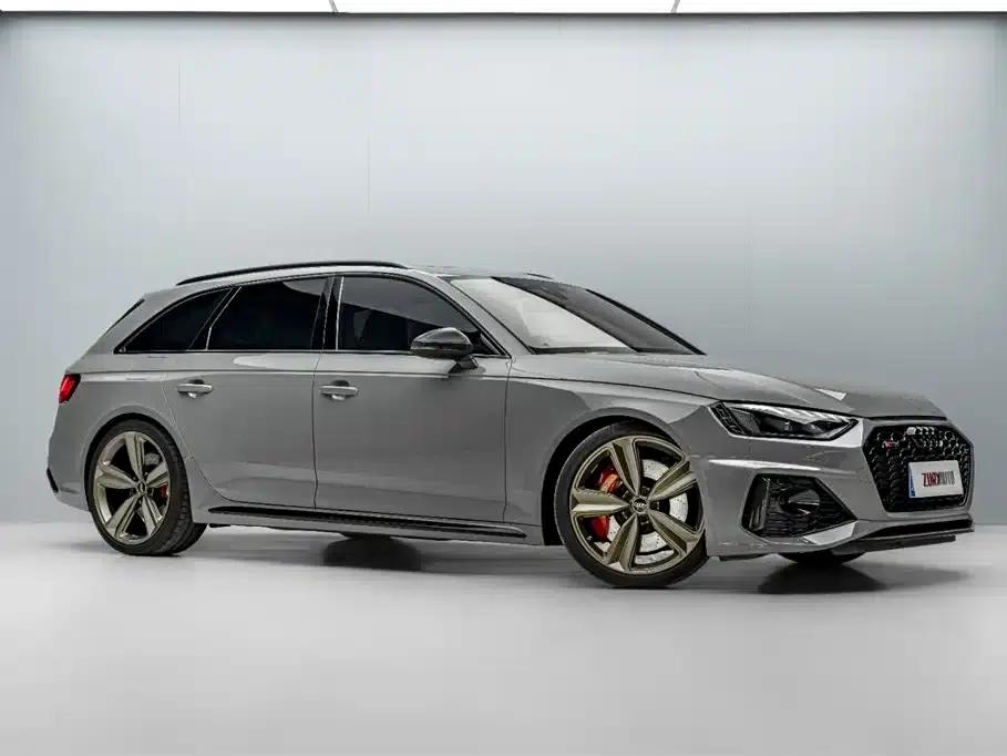 2023 Audi RS4 Avant Dark Gold Edition — миниатюра 3
