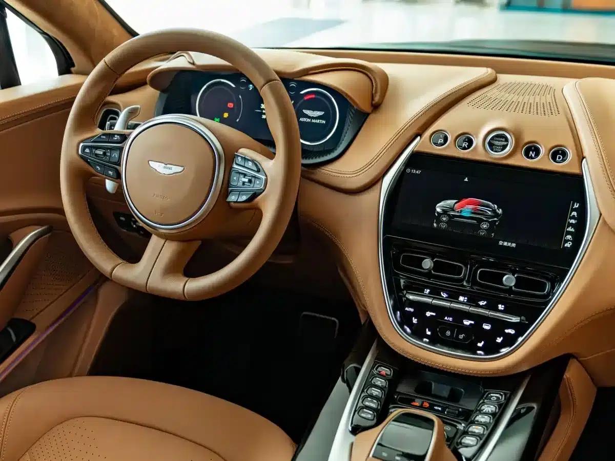 2024 Aston Martin DBX 4.0T V8 — миниатюра 9