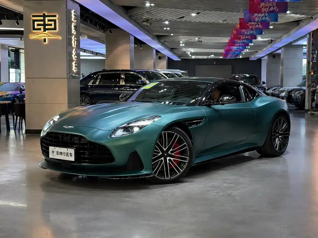 Aston Martin DB12 2025 4.0T V8 Coupe — миниатюра 1