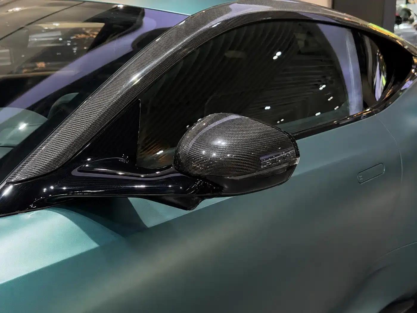 Aston Martin DB12 2025 4.0T V8 Coupe — миниатюра 5