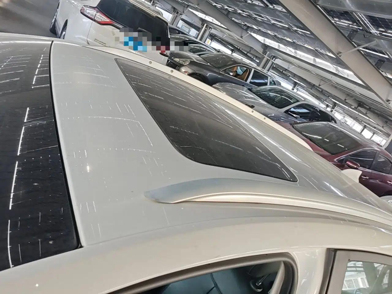 Buick Excelle GX 2018 18T Automatic Elite Model — миниатюра 11