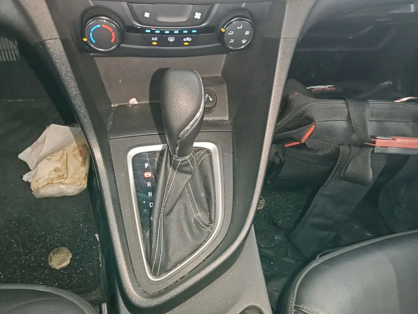 Buick Excelle GX 2018 18T Automatic Elite Model — миниатюра 17
