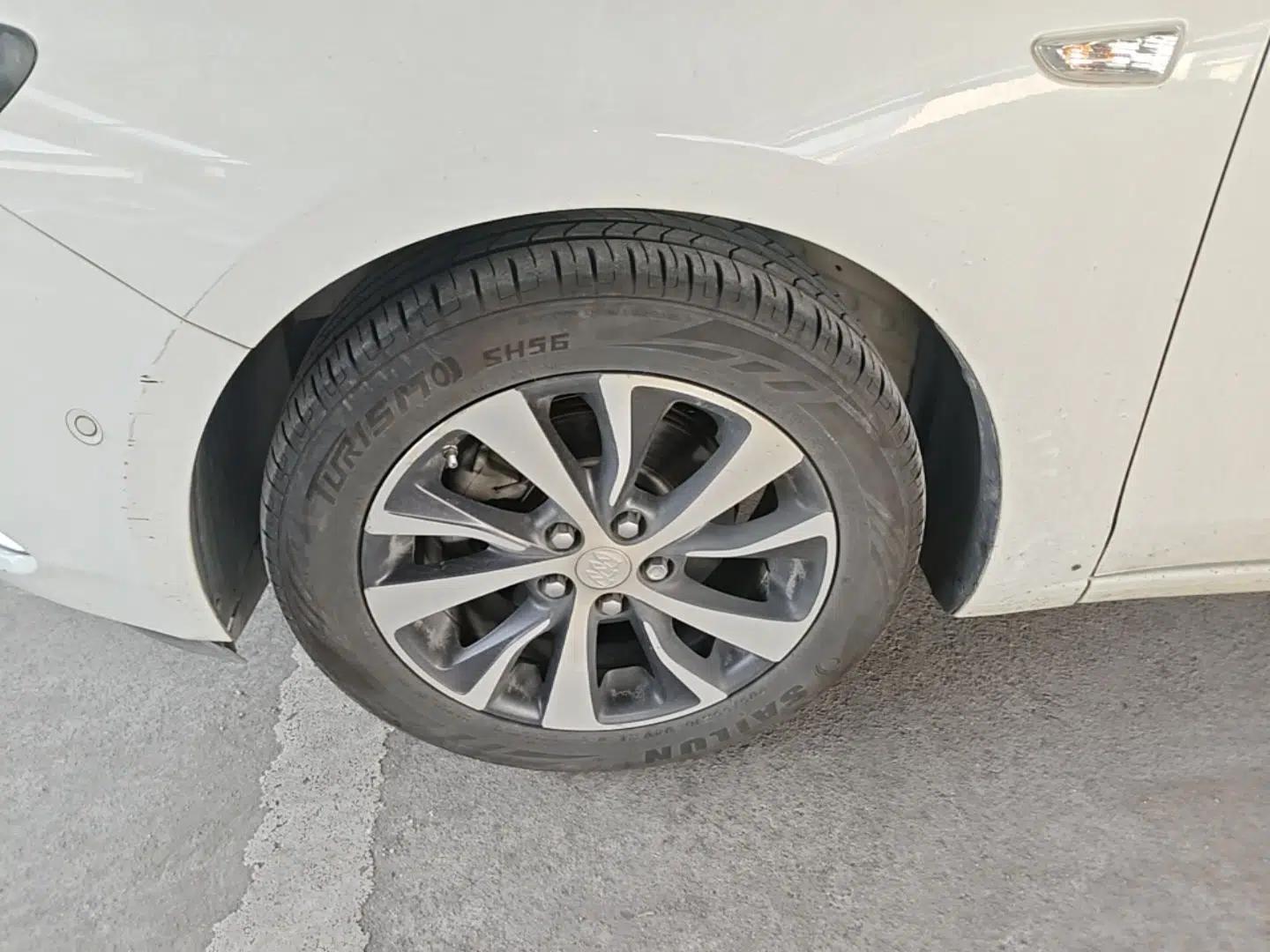 Buick Excelle GX 2018 18T Automatic Elite Model — миниатюра 8