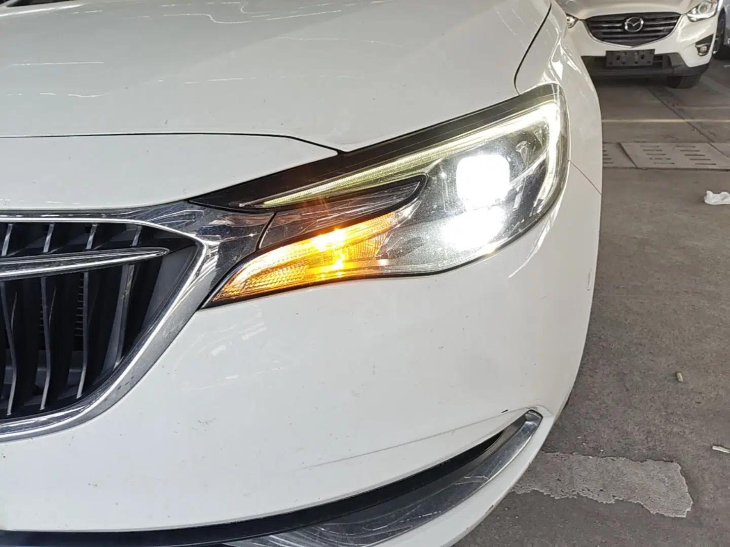 Buick Excelle GX 2018 18T Automatic Elite Model — миниатюра 9