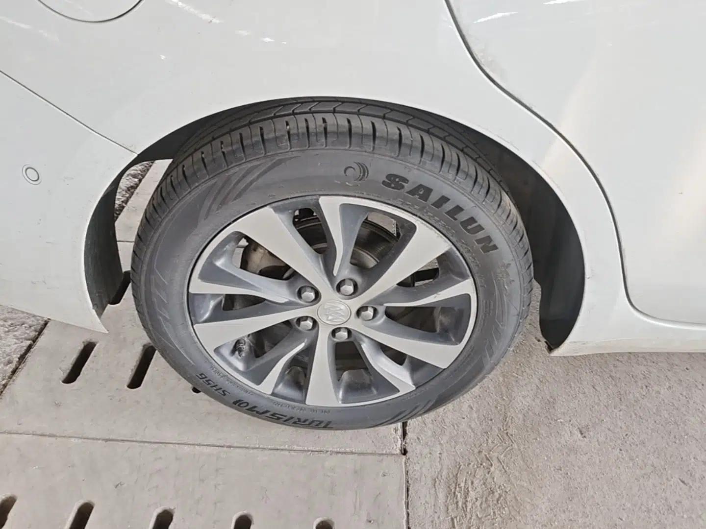 Buick Excelle GX 2018 18T Automatic Elite Model — миниатюра 10