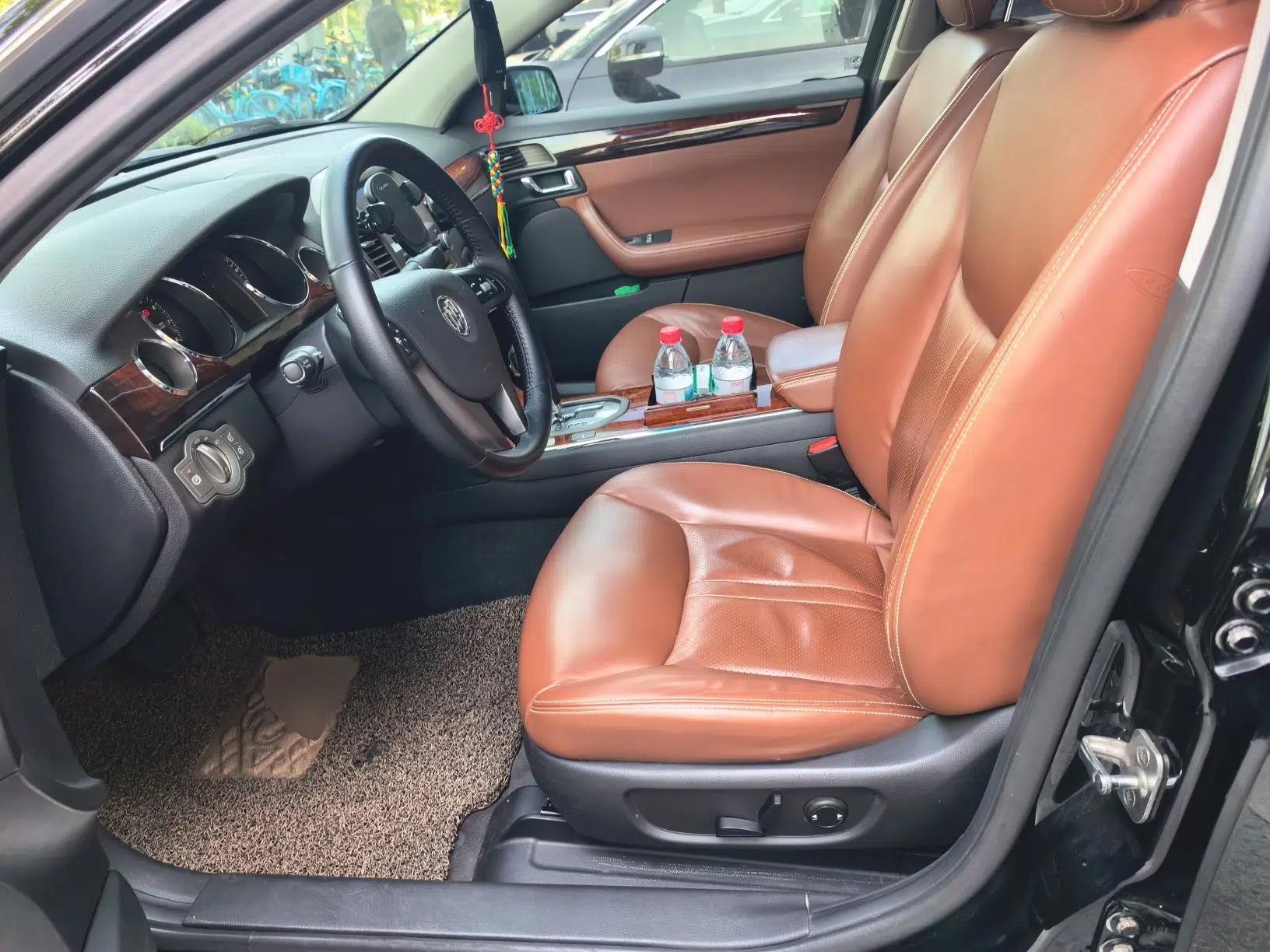 Buick Park Avenue 2011 Bao'ao Forum Commemorative Edition — миниатюра 16