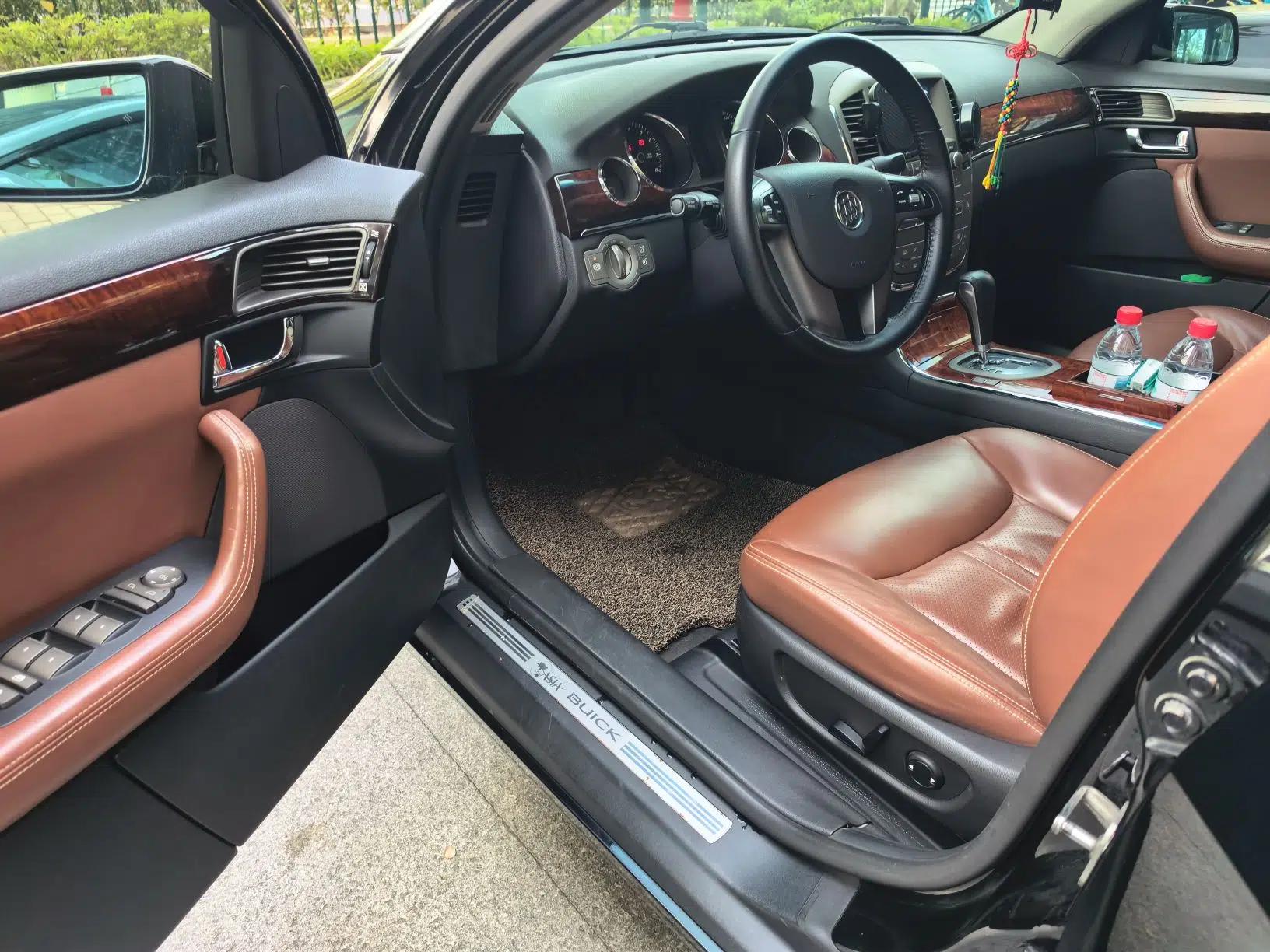 Buick Park Avenue 2011 Bao'ao Forum Commemorative Edition — миниатюра 17