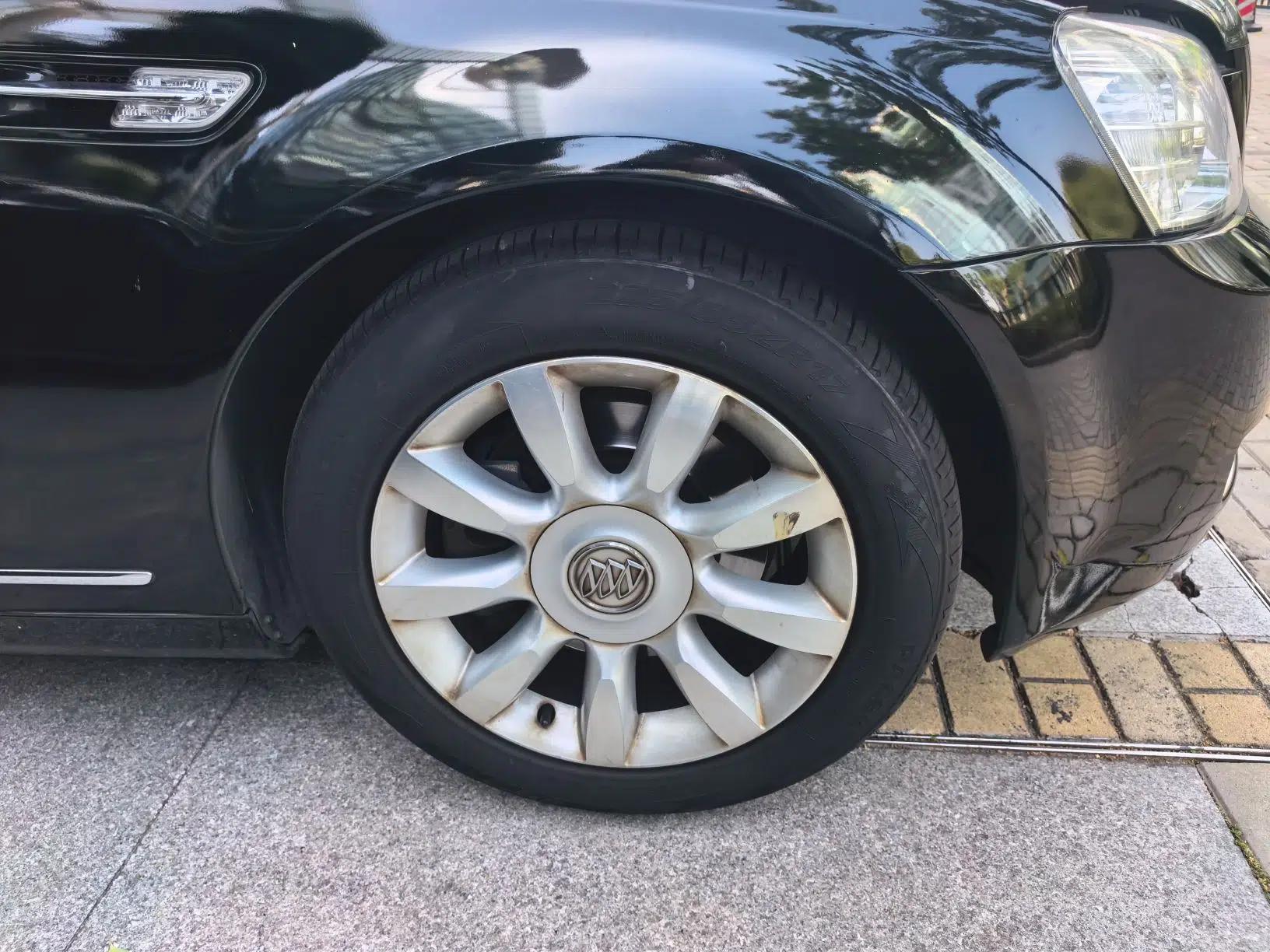 Buick Park Avenue 2011 Bao'ao Forum Commemorative Edition — миниатюра 8