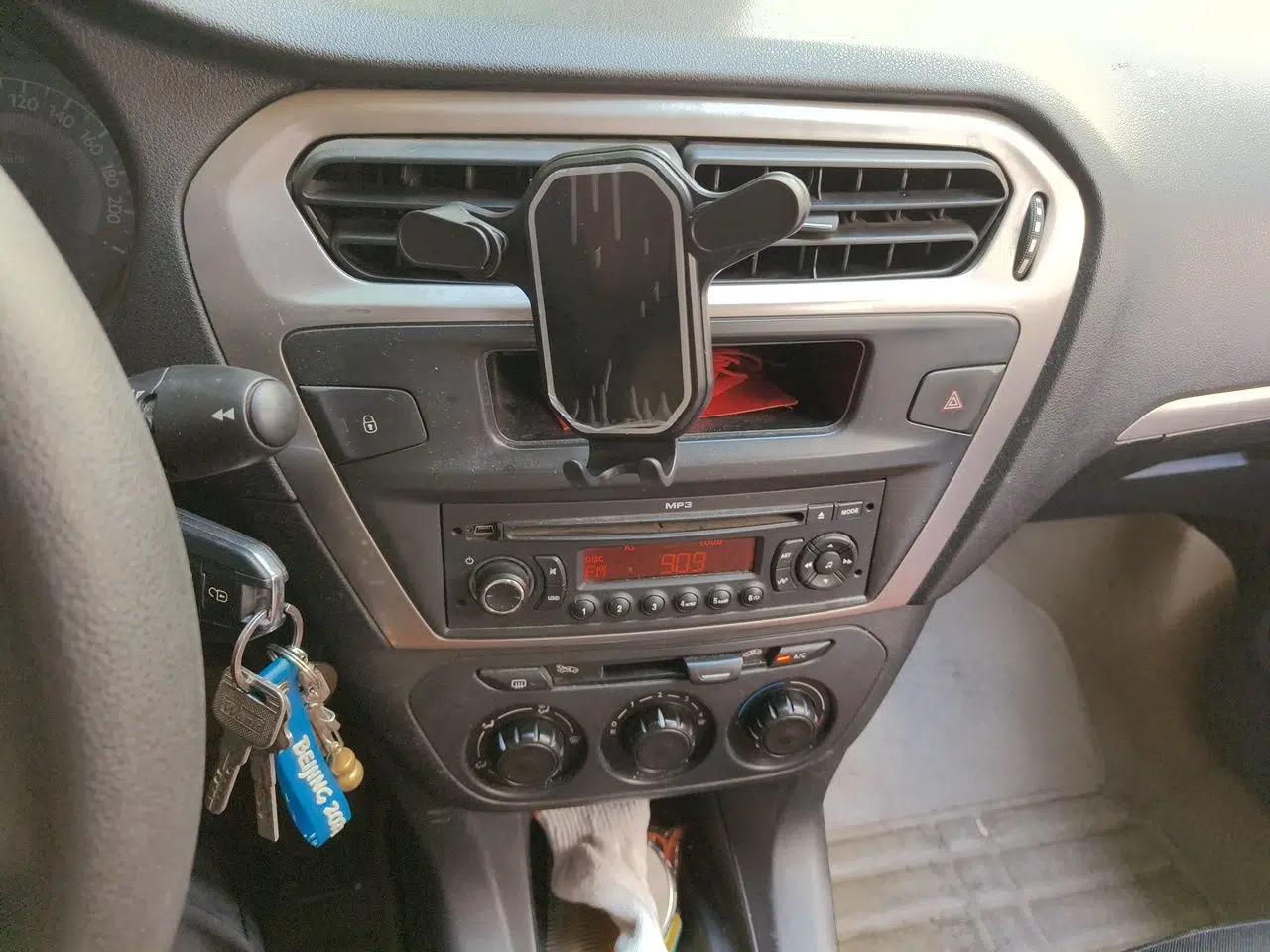 Peugeot 301 2014 1.6L Manual Comfort Edition — миниатюра 14