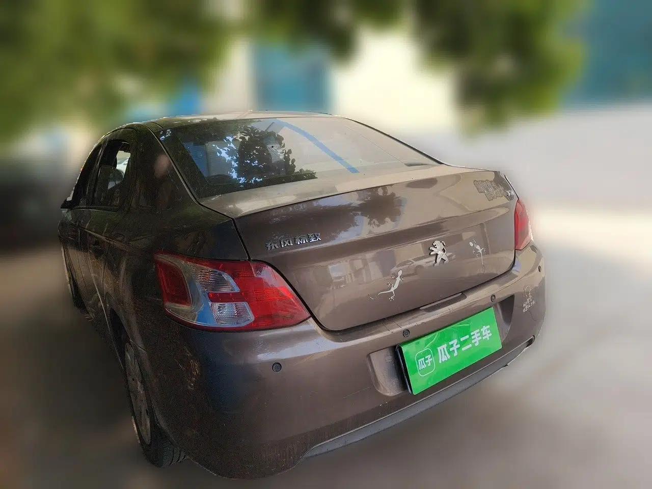 Peugeot 301 2014 1.6L Manual Comfort Edition — миниатюра 4