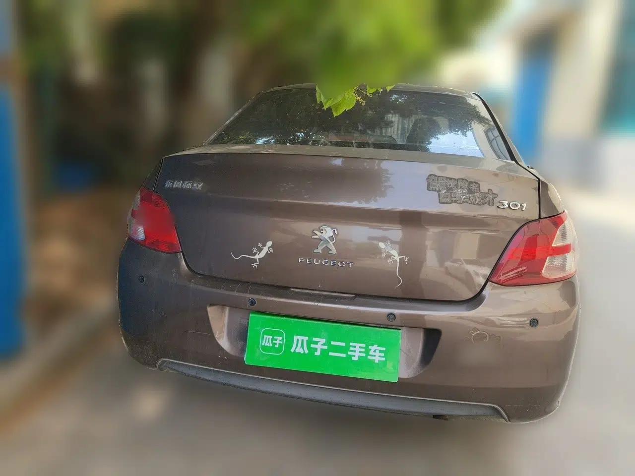 Peugeot 301 2014 1.6L Manual Comfort Edition — миниатюра 5