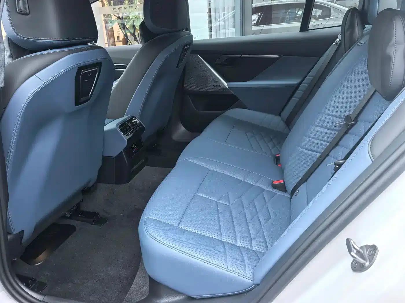 BMW i5 2024 eDrive 35L Premium Luxury Package — миниатюра 9