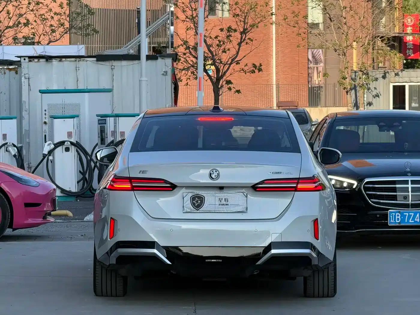 BMW i5 2024 eDrive 35L Premium M Sport Package — миниатюра 5