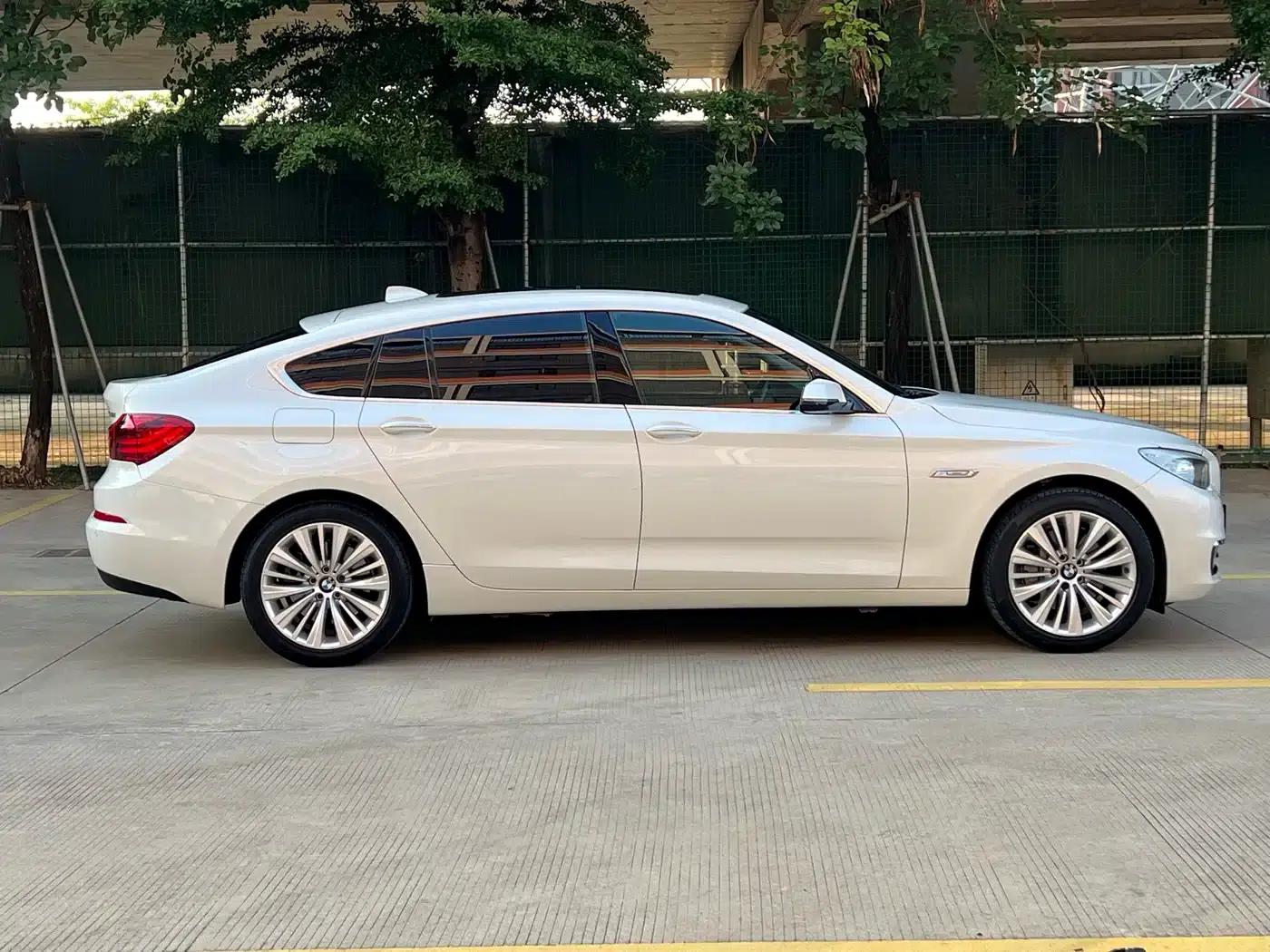 BMW 5 Series GT 2015 528i Luxury — миниатюра 2
