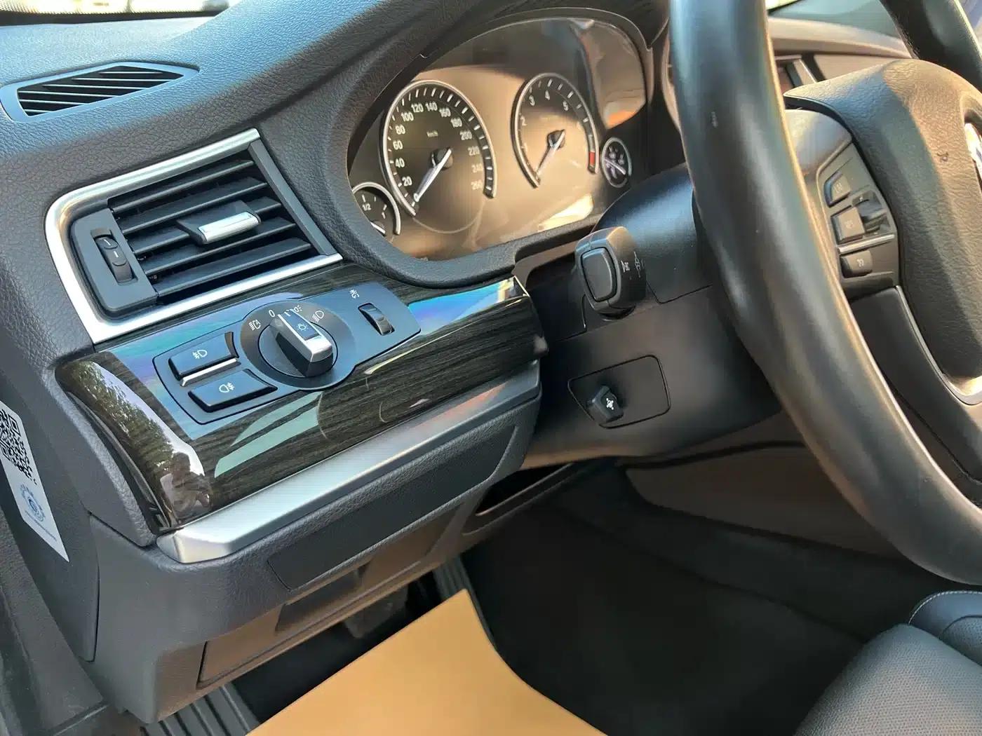BMW 5 Series GT 2015 528i Luxury — миниатюра 15