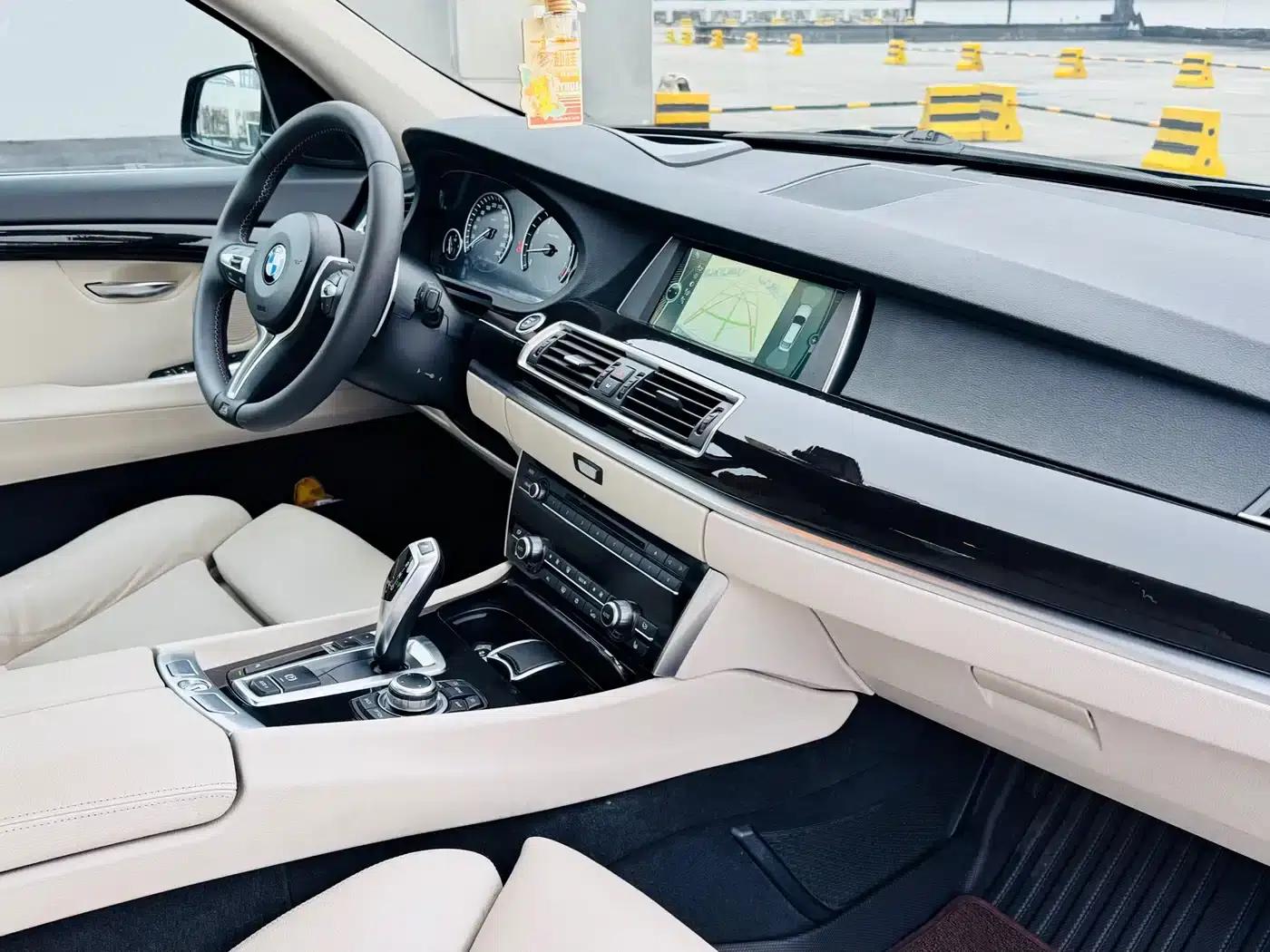 BMW 5 Series GT 2010 535i Leading Edition — миниатюра 14