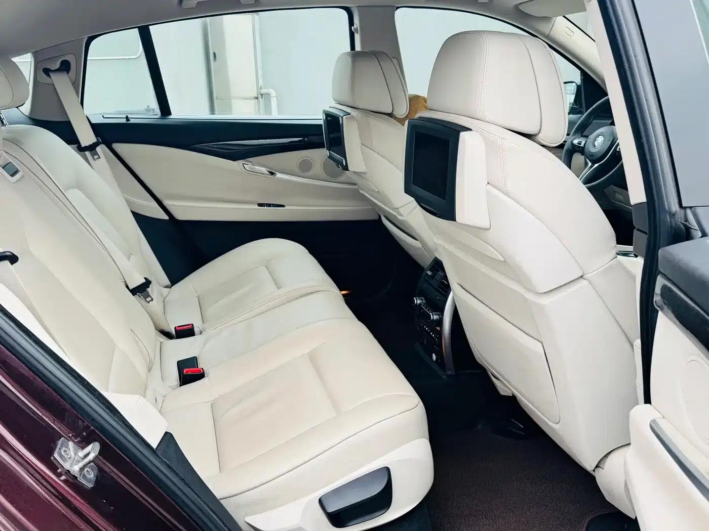 BMW 5 Series GT 2010 535i Leading Edition — миниатюра 16