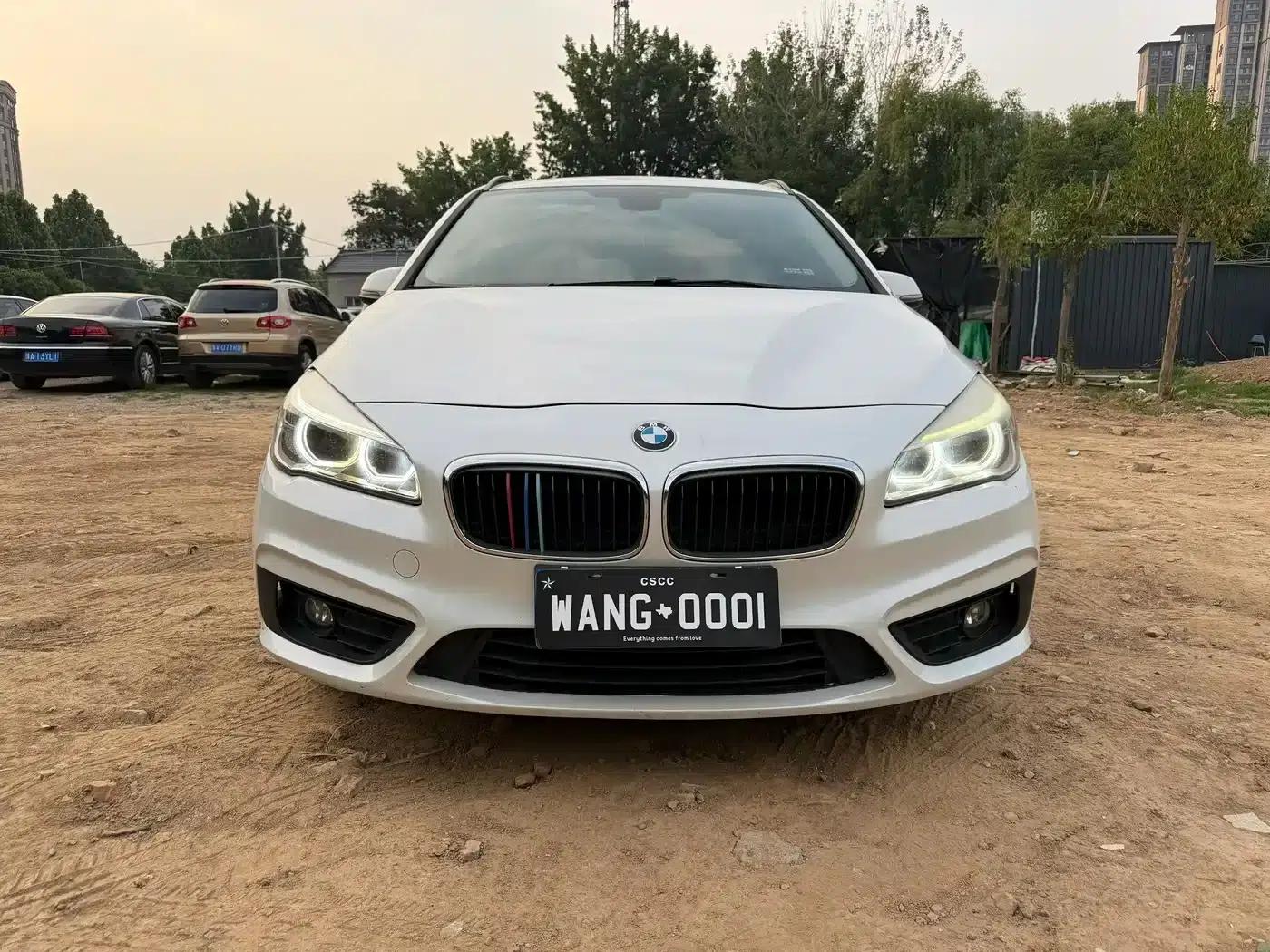 2016 BMW 2 Series Gran Tourer 218i Leading Edition — миниатюра 5