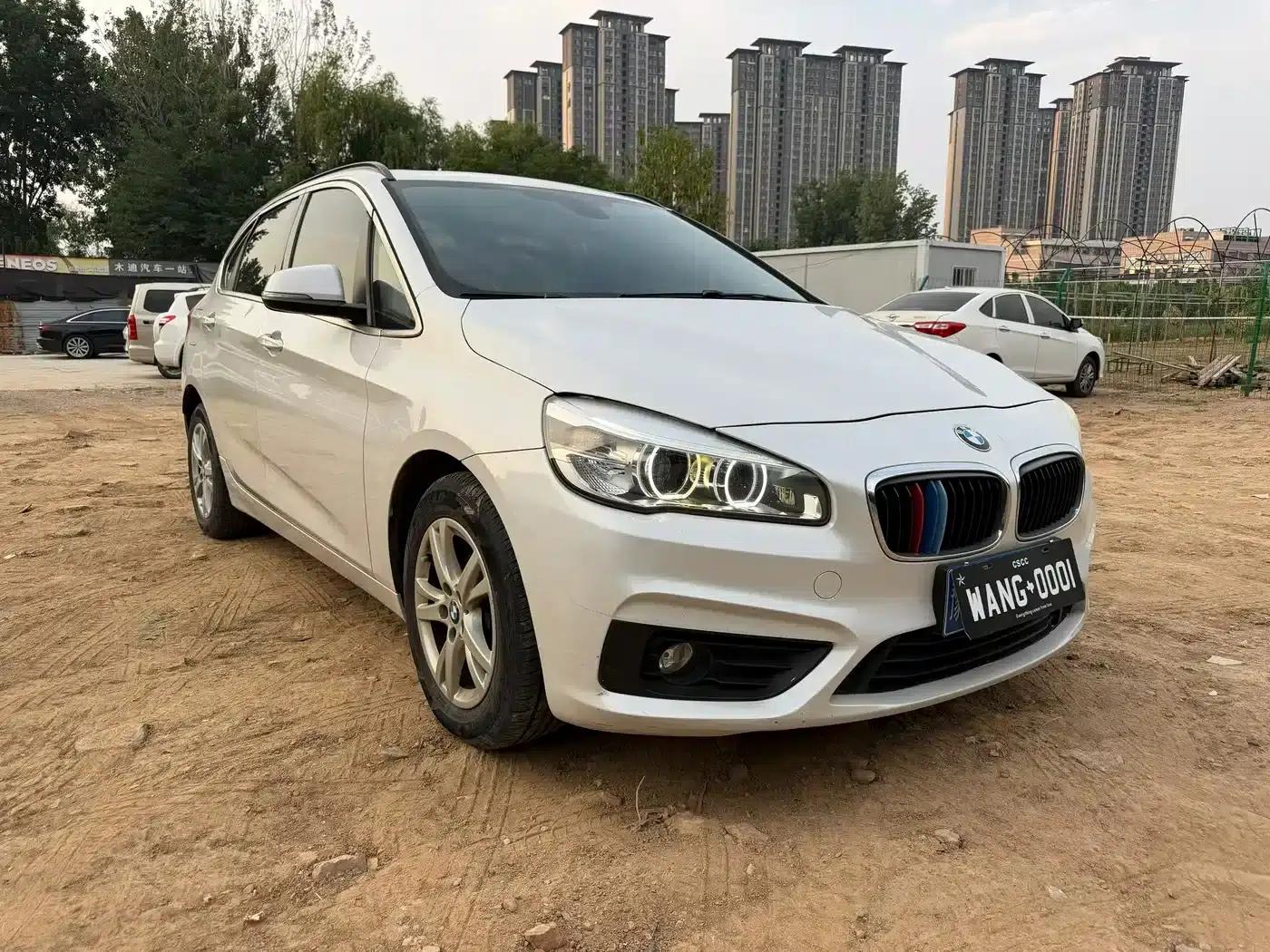 2016 BMW 2 Series Gran Tourer 218i Leading Edition — миниатюра 6