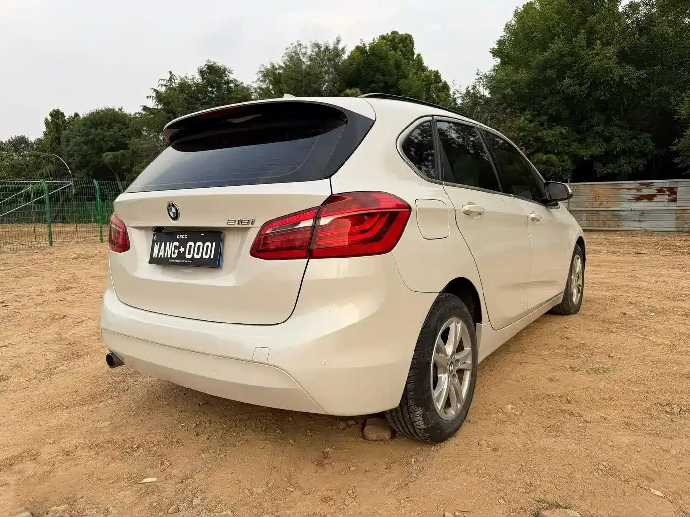 2016 BMW 2 Series Gran Tourer 218i Leading Edition — миниатюра 9