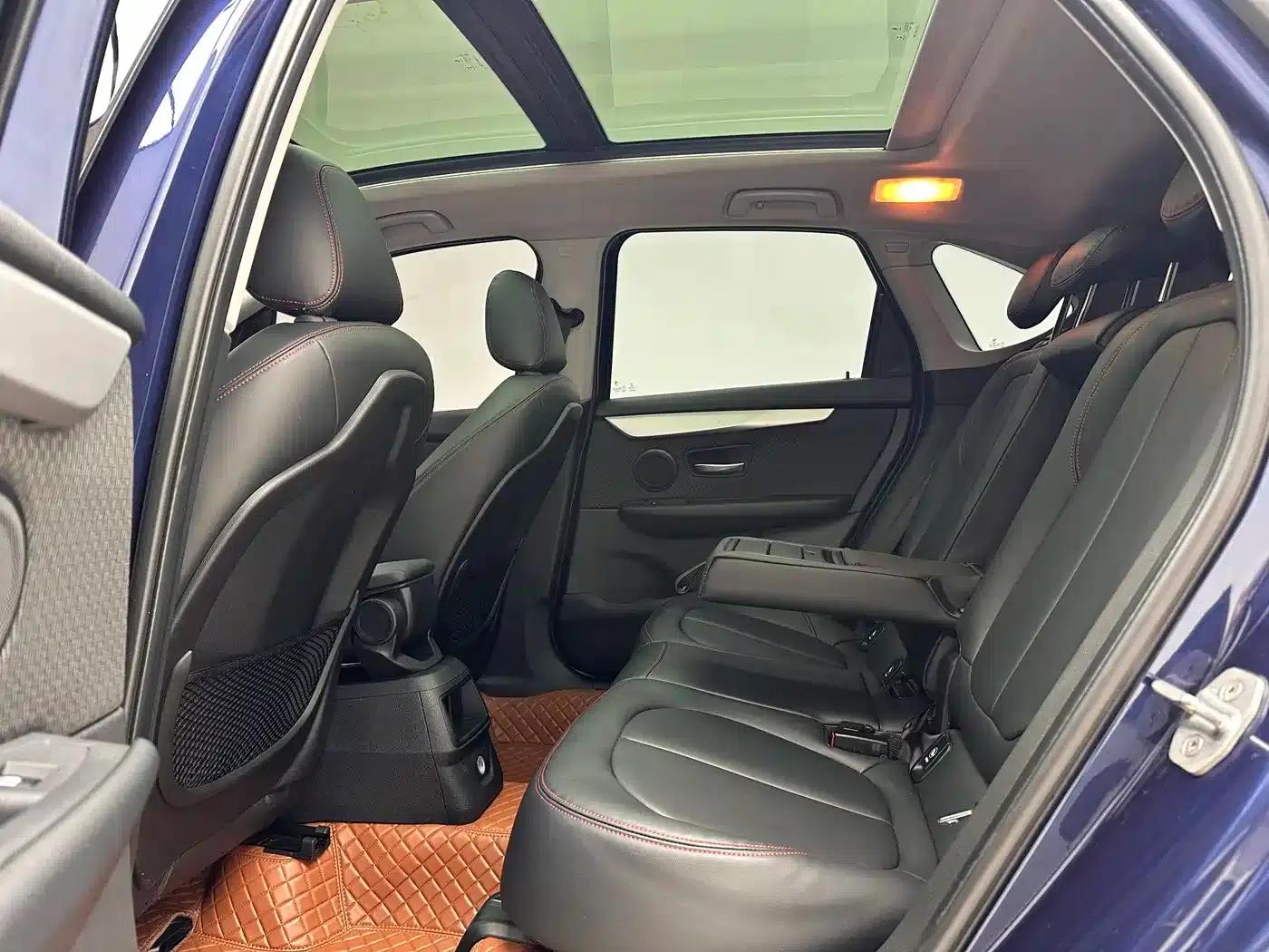 2016 BMW 2 Series Gran Tourer 218i Fashion Edition — миниатюра 6