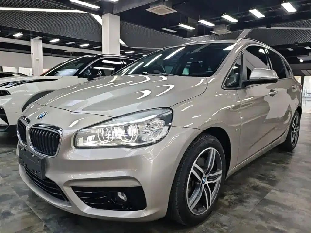 2016 BMW 2 Series Gran Tourer 218i Sport Design Package — миниатюра 1