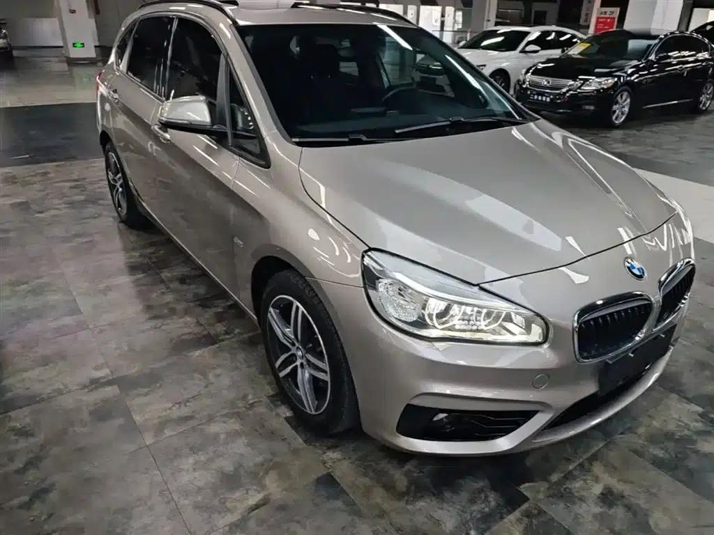 2016 BMW 2 Series Gran Tourer 218i Sport Design Package — миниатюра 4