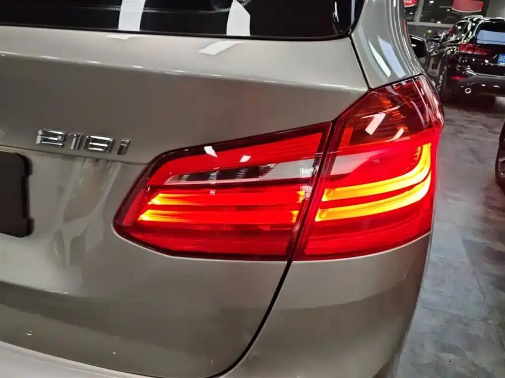 2016 BMW 2 Series Gran Tourer 218i Sport Design Package — миниатюра 8