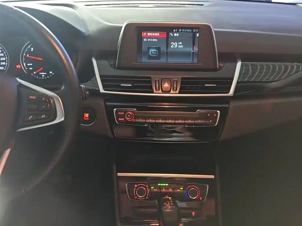 2018 BMW 2 Series Gran Tourer 218i Fashion Edition — миниатюра 13