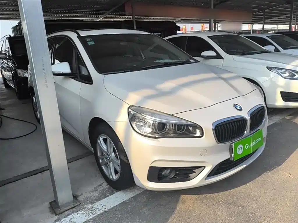 2016 BMW 2 Series Gran Tourer 218i Leading Edition — миниатюра 4