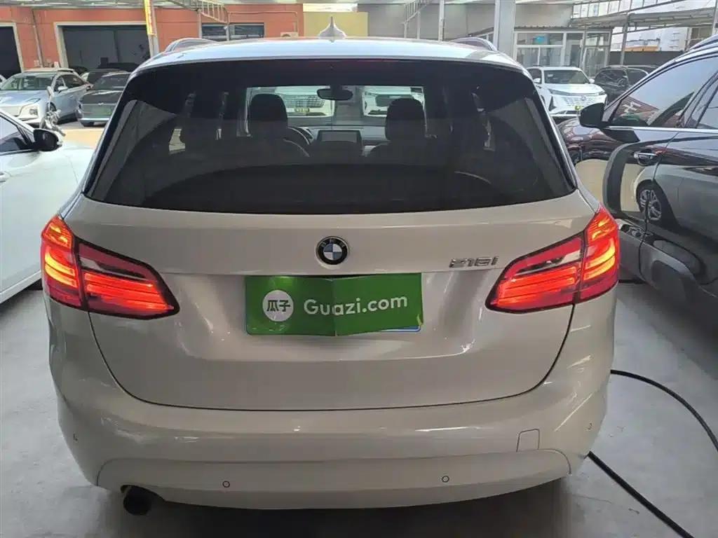 2016 BMW 2 Series Gran Tourer 218i Leading Edition — миниатюра 6