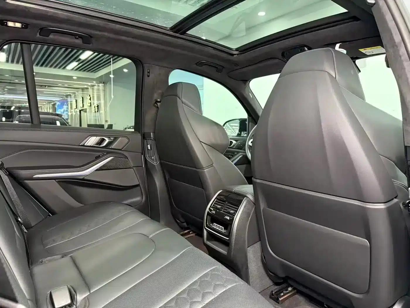 2023 BMW X5 M Competition — миниатюра 14