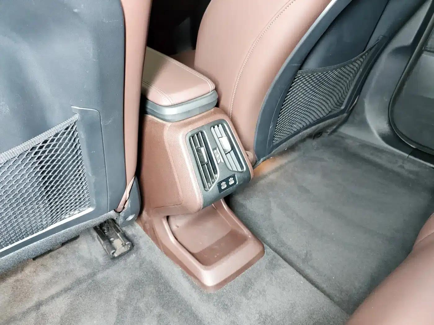 BMW iX1 2023 xDrive30L X Design Package — миниатюра 11
