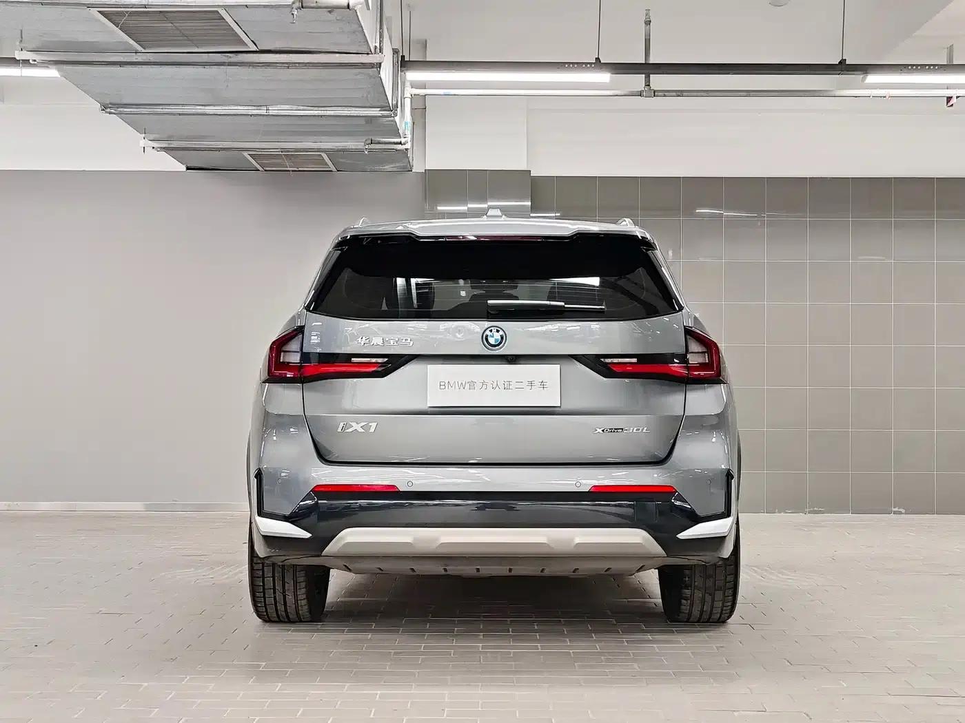 BMW iX1 2023 xDrive30L X Design Package — миниатюра 23