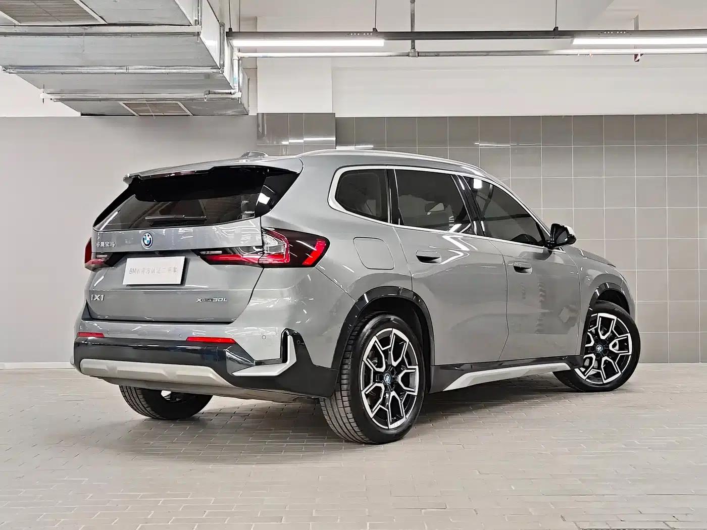 BMW iX1 2023 xDrive30L X Design Package — миниатюра 26