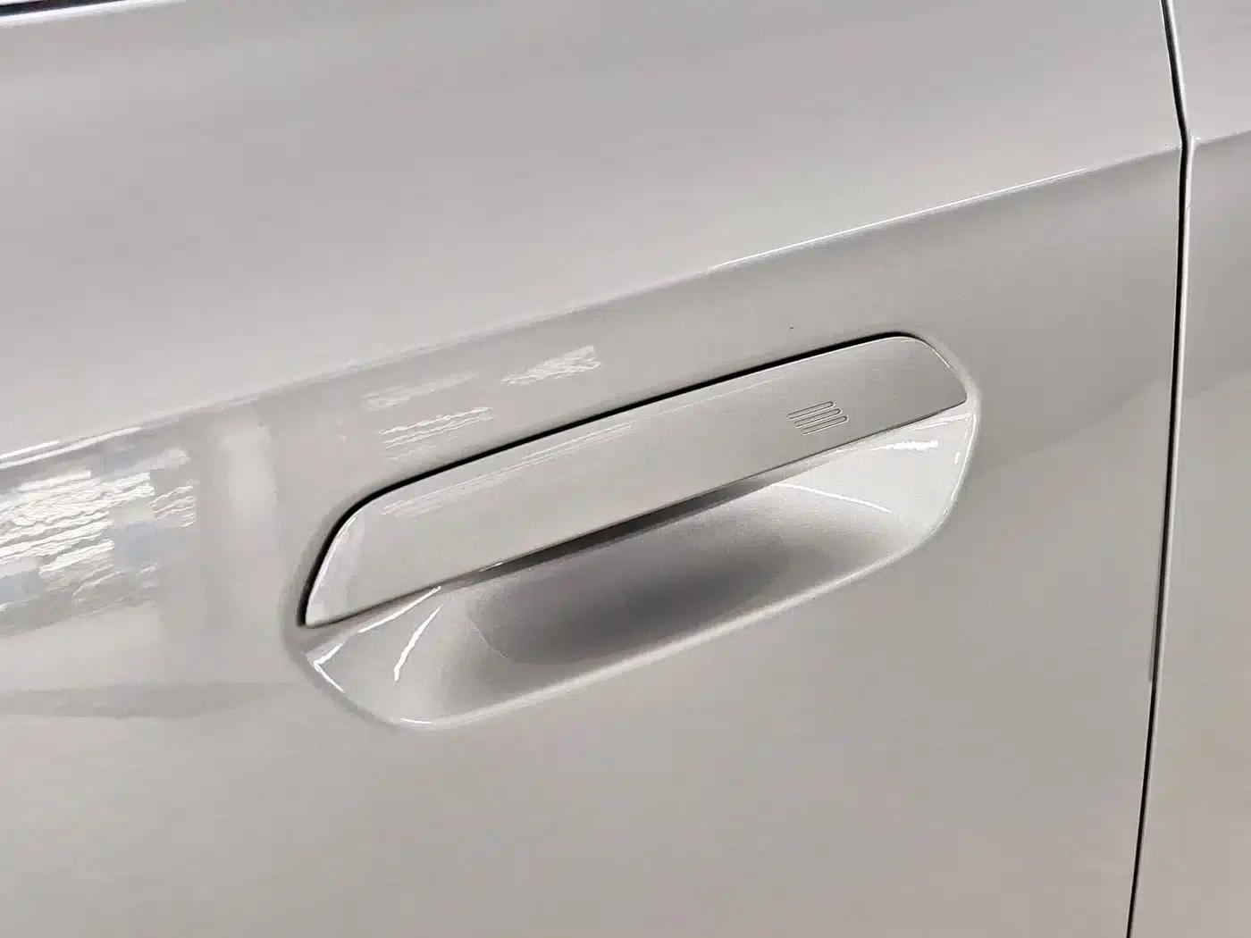 BMW iX1 2023 xDrive30L X Design Package — миниатюра 6