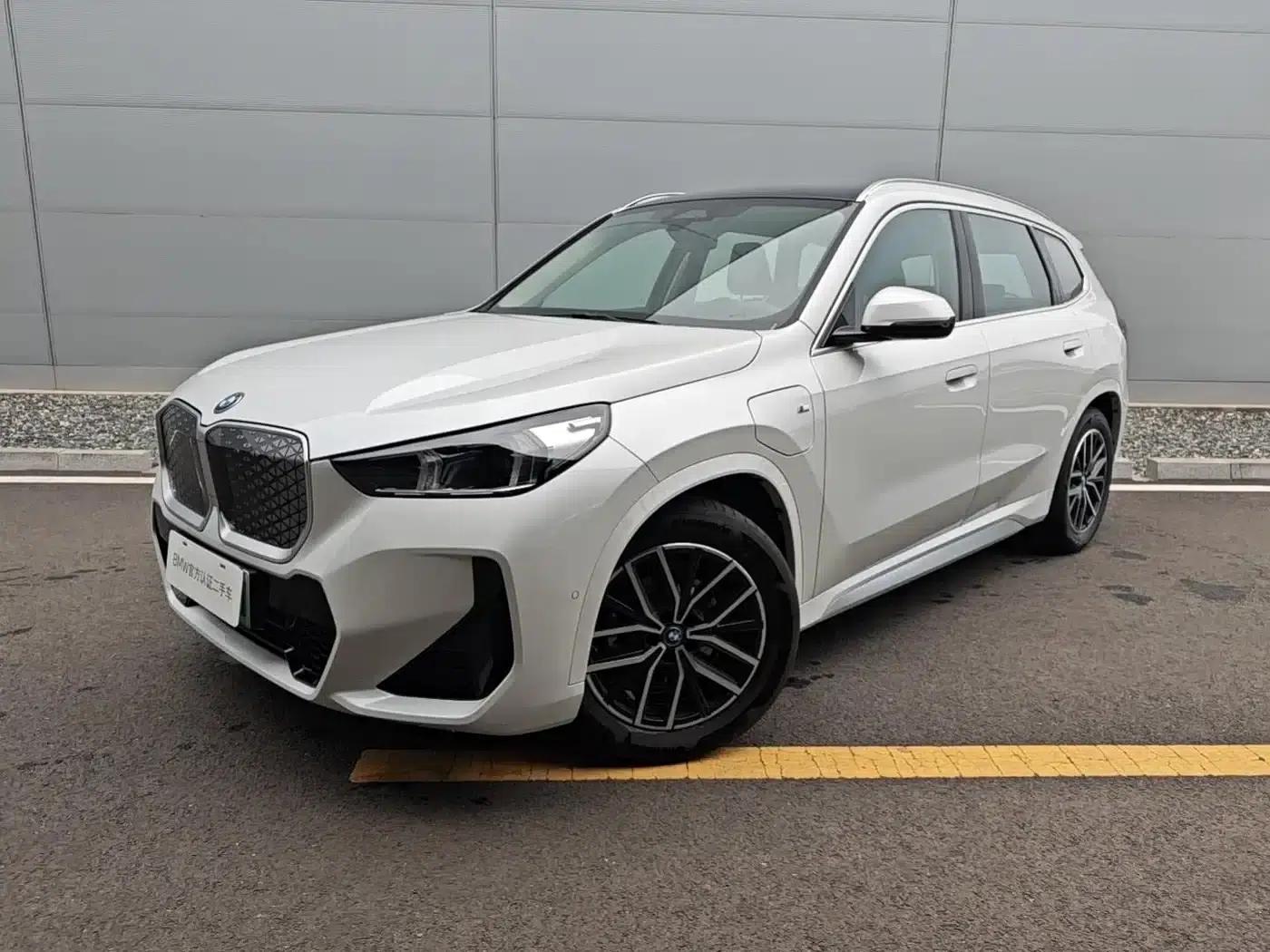 BMW iX1 2025 eDrive25L M Sport Package — миниатюра 1
