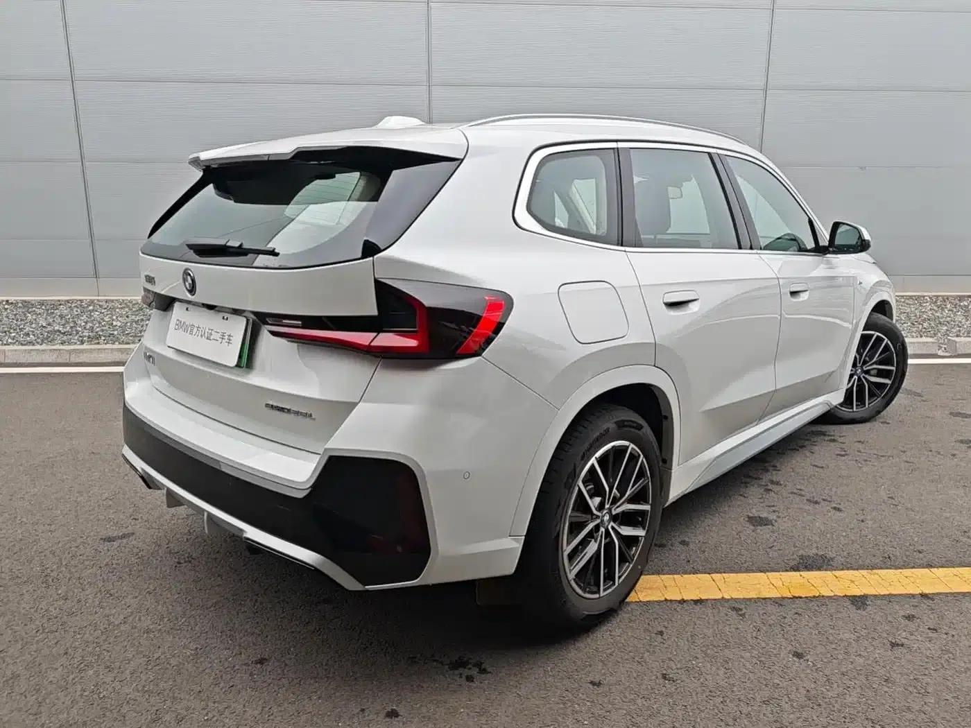 BMW iX1 2025 eDrive25L M Sport Package — миниатюра 8