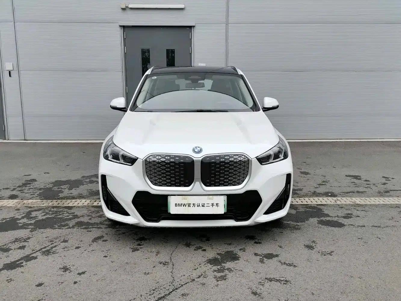 BMW iX1 2023 eDrive25L M Sport Package — миниатюра 2