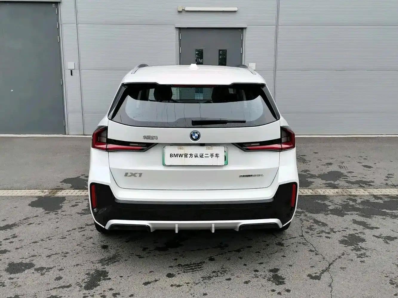 BMW iX1 2023 eDrive25L M Sport Package — миниатюра 14