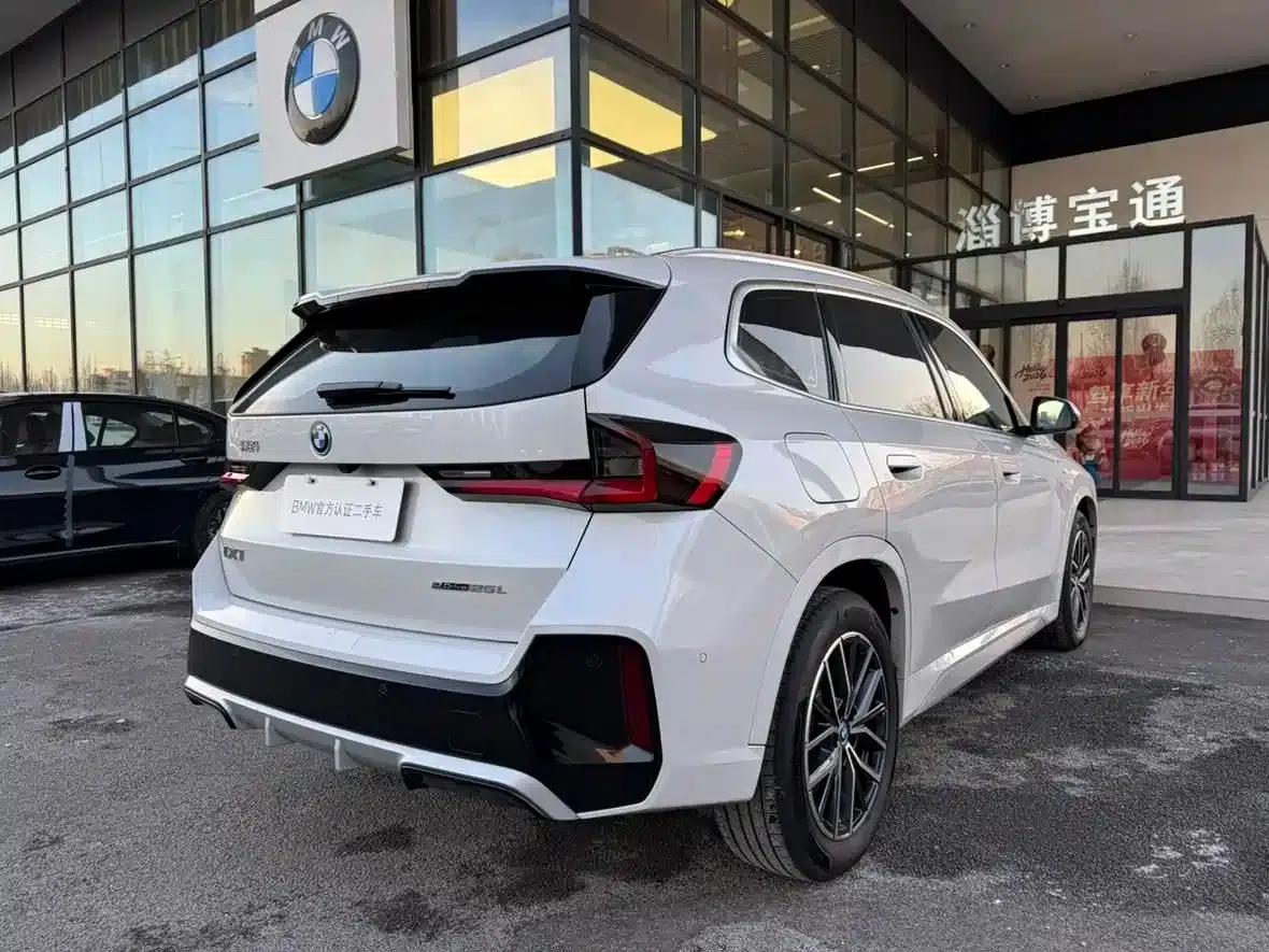 BMW iX1 2023 eDrive25L M Sport Package — миниатюра 4
