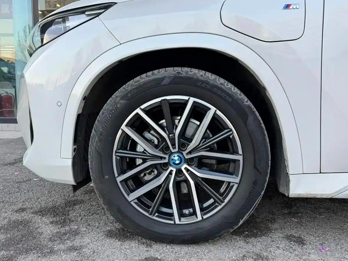 BMW iX1 2023 eDrive25L M Sport Package — миниатюра 6