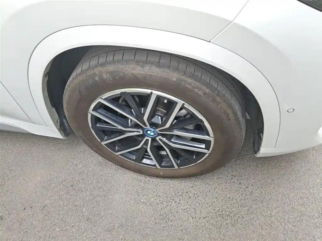 BMW iX1 2023 eDrive25L M Sport Package — миниатюра 14