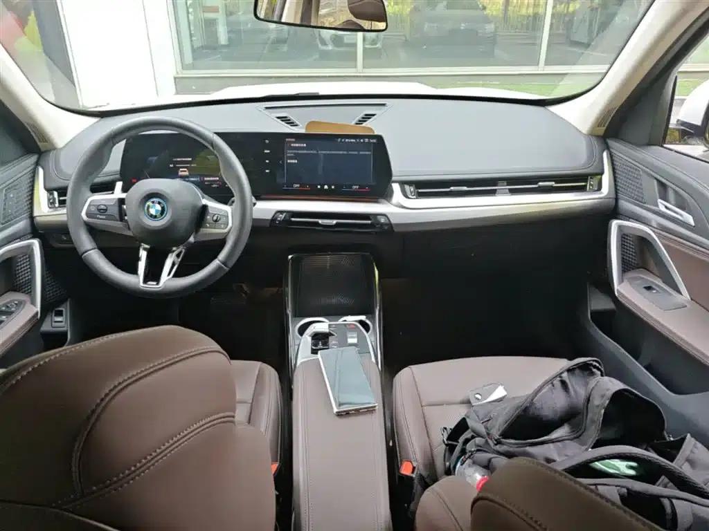BMW iX1 2023 eDrive25L M Sport Package — миниатюра 16