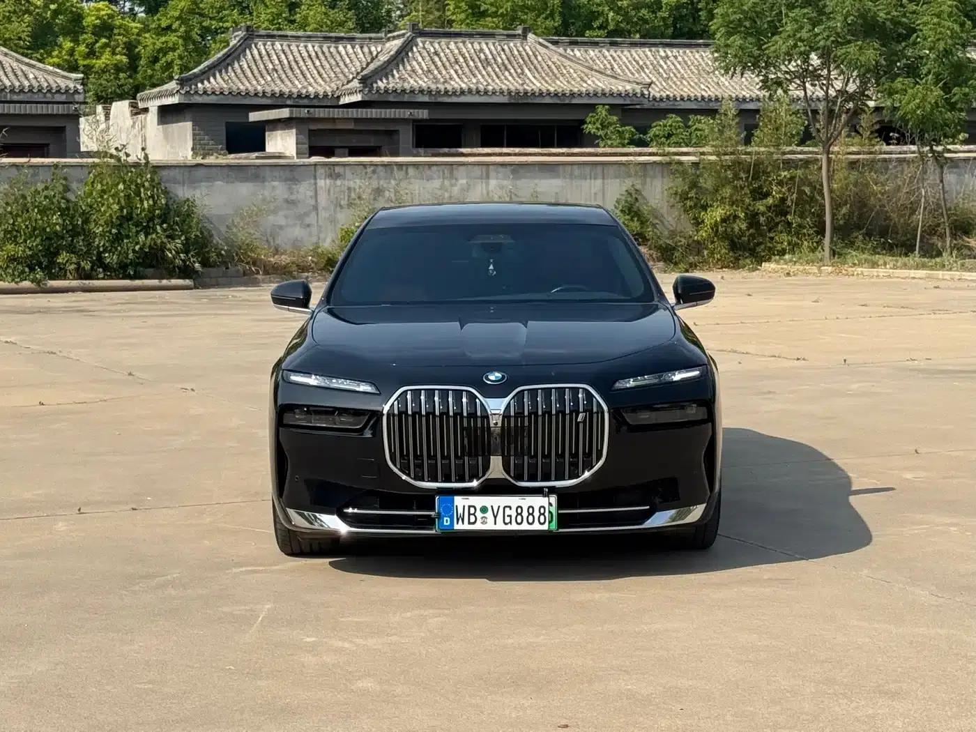BMW i7 2023 eDrive50L Luxury Package — миниатюра 2